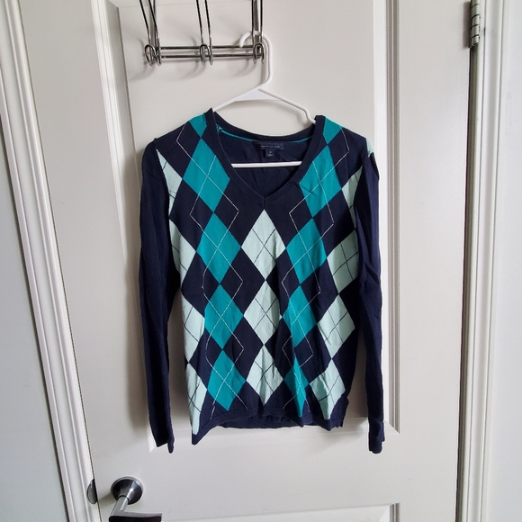 Sweater - Picture 4 of 4